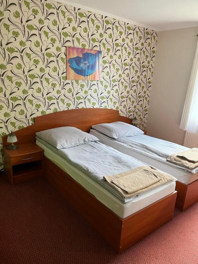 Zajazd U Toma Rosin Buitenkant foto